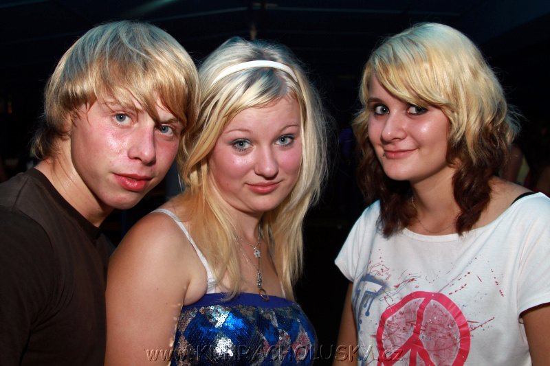 DJane_Elite_2K10_Skumi_017.JPG