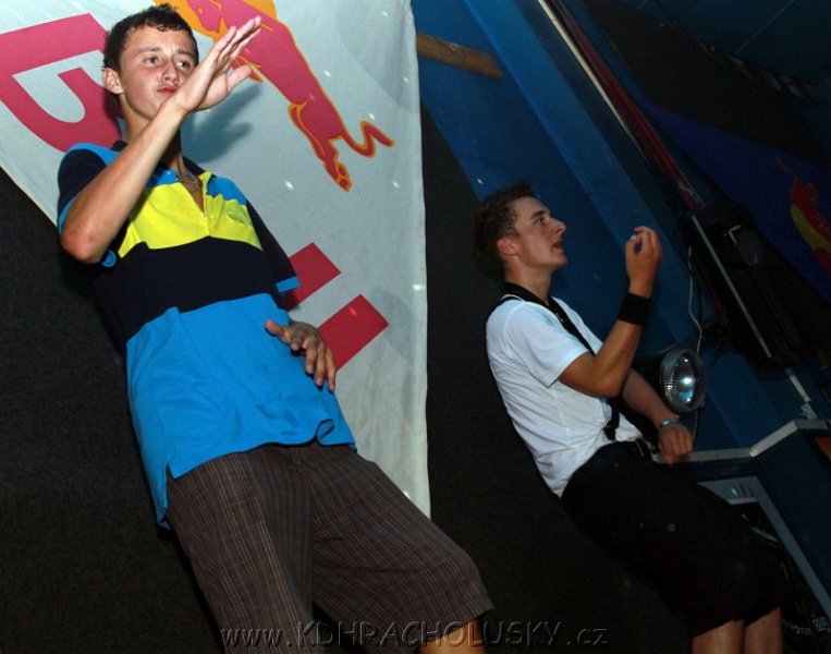 DJane_Elite_2K10_Skumi_040.JPG