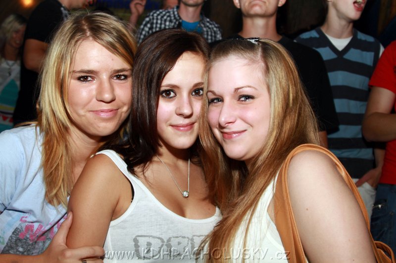 DJane_Elite_2K10_Skumi_063.JPG