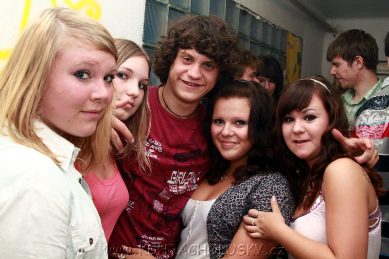 DJane_Elite_2K10_Skumi_104.JPG