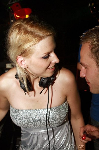 DJane_Elite_2K10_Skumi_148.JPG