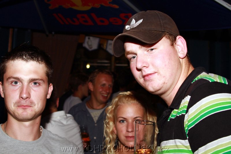 DJane_Elite_2K10_Skumi_150.JPG