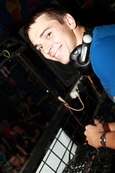 DJane_Elite_2K10_Skumi_161.JPG