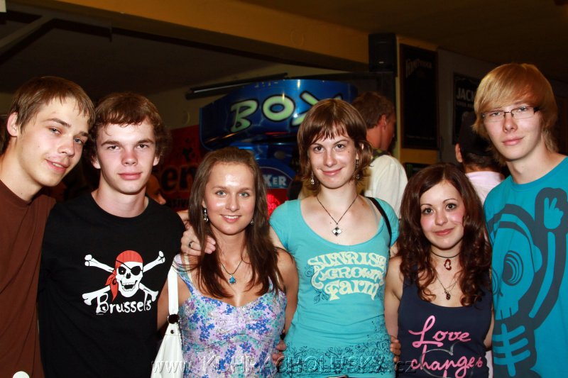 DJane_Elite_2K10_Skumi_165.JPG