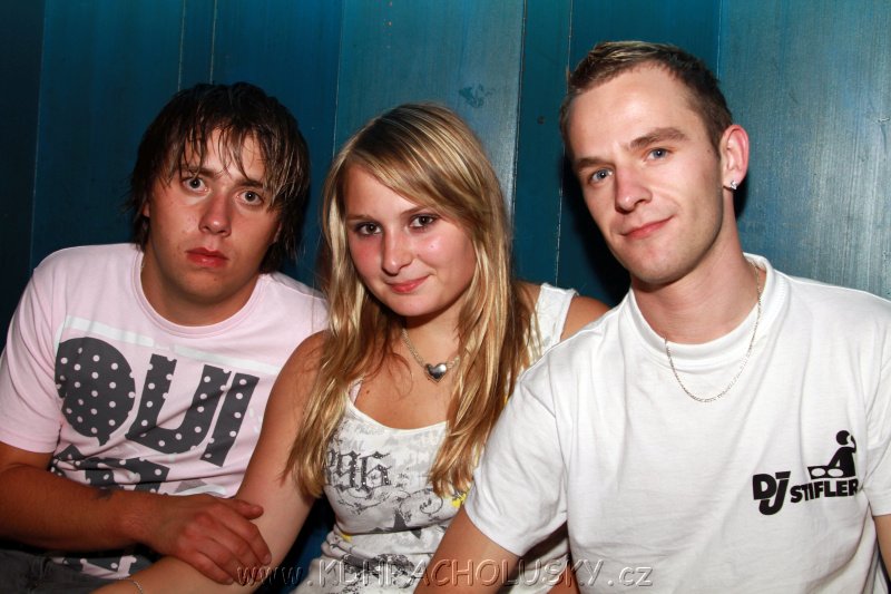 DJane_Elite_2K10_Skumi_188.JPG