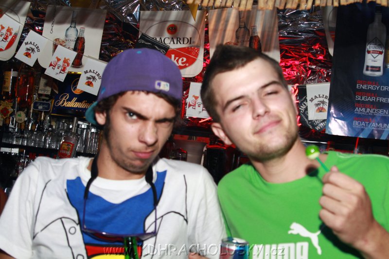 DJane_Elite_2K10_Skumi_191.JPG